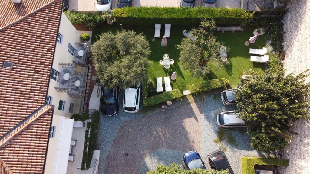 Hotel Villa Cansignorio Lazise Exteriör bild